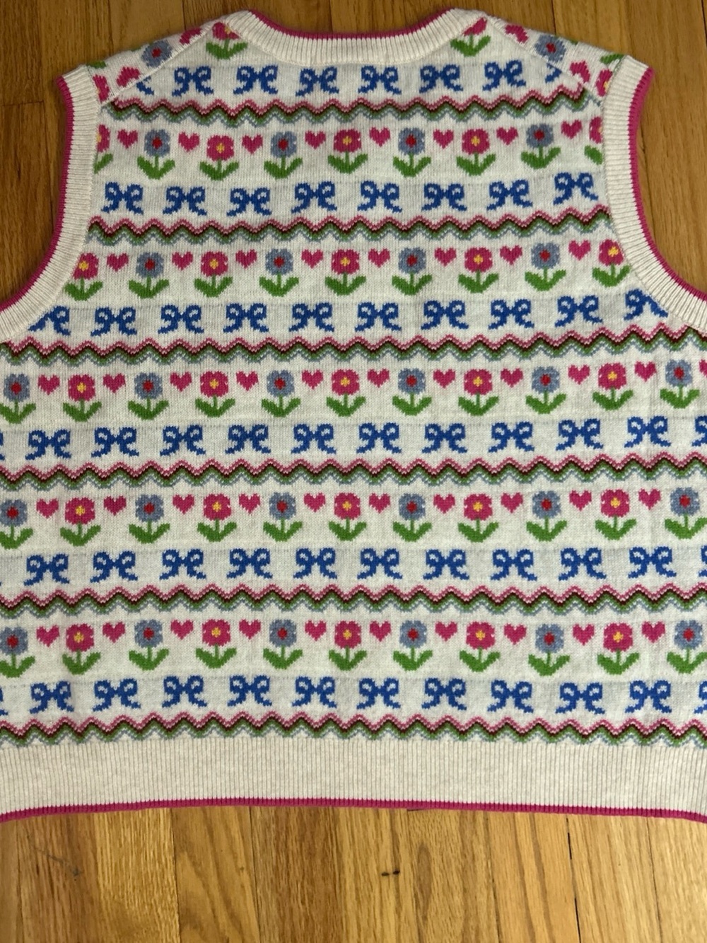 Boden Edie Fair Isle Vest Oatmeal Melange Knit Floral & Bow Pink Trim - Picture 13 of 13